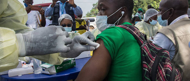Guinée : la course pour la vaccination contre Ebola lancée