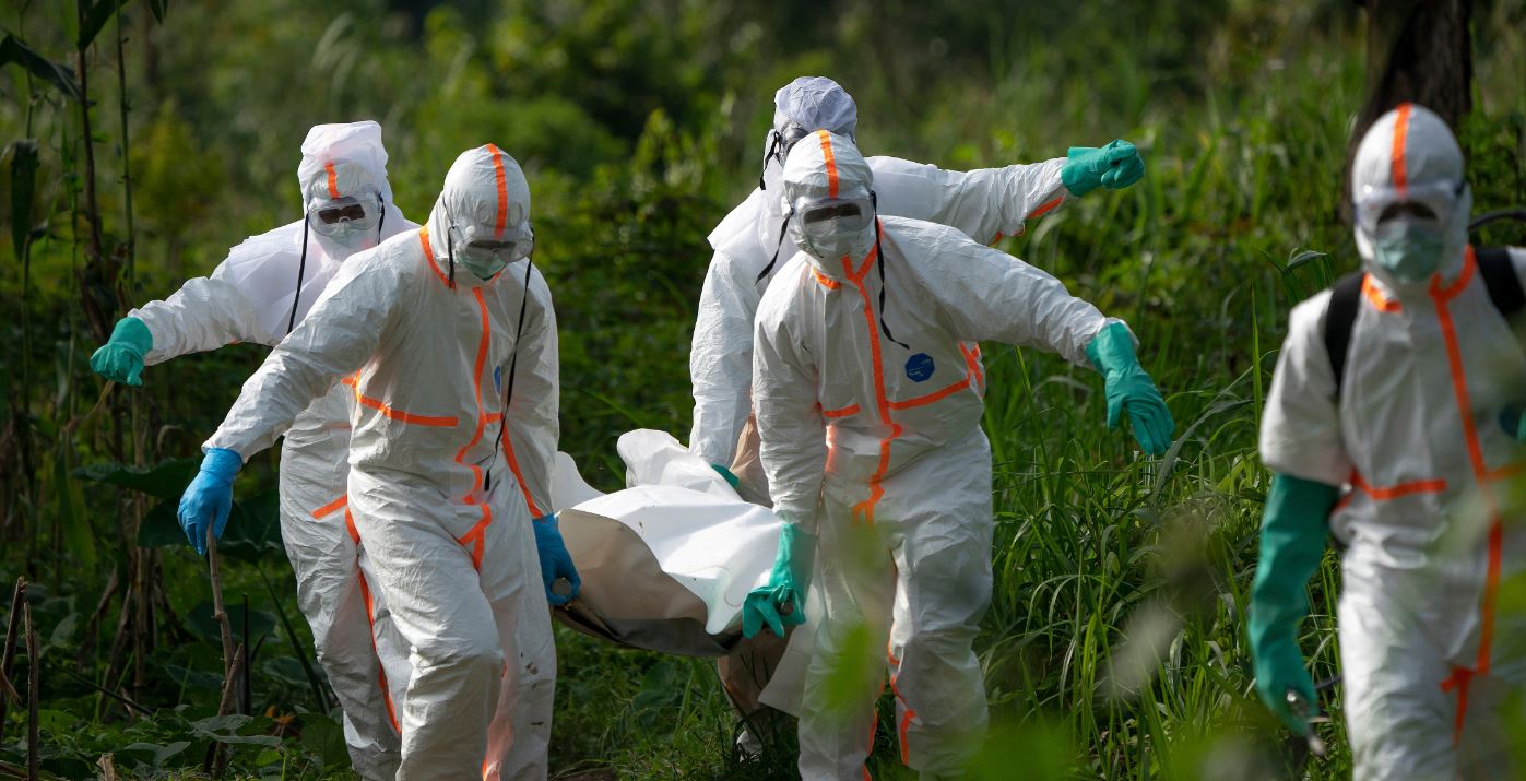 Ebola infecte 14 personnes et en tue 9 en Guinée et RDC