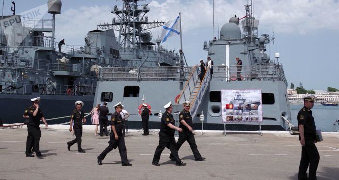 La marine russe simule la destruction d’un navire ennemi en mer Noire