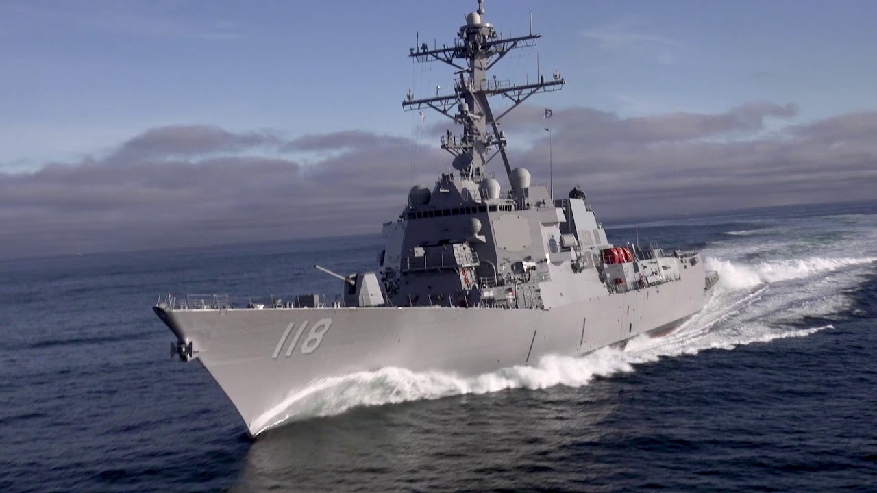 Le futur destroyer de classe Arleigh Burke de l’US Navy USS Daniel Inouye DDG 118 termine ses essais d’acceptation