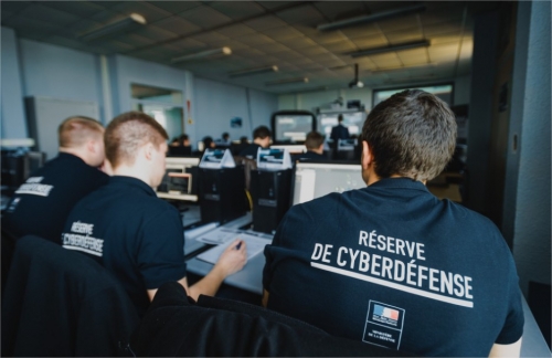 DEFNET21: Exercice interarmées de Cyberdéfense. La France s’entraîne au cyber combat du 15 au 26 mars 2021