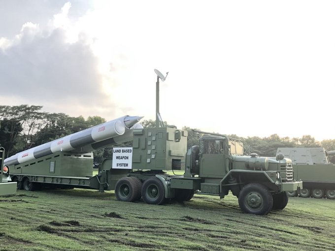 Les Philippines et l’Inde signent un accord ouvrant la voie à l’achat de missiles BrahMos
