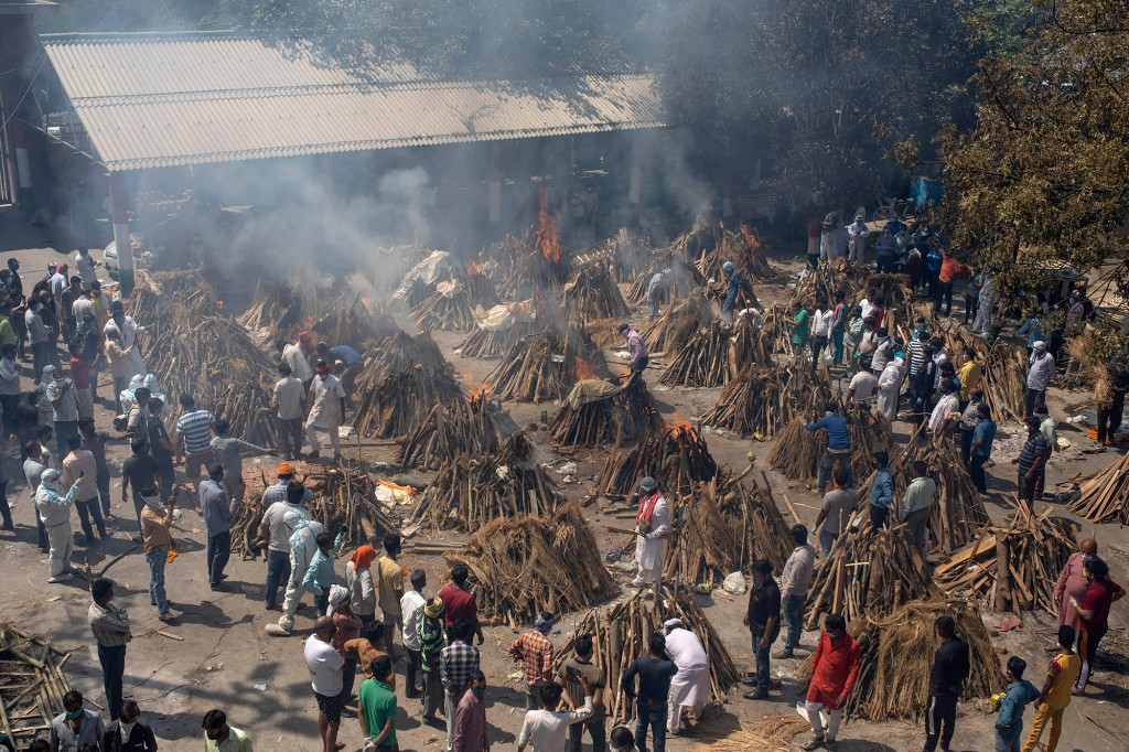 La vague COVID “avale” des gens en Inde, des images montrent des personnes mortes dans les rues