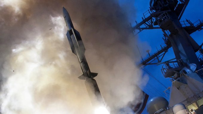 Etats-Unis: Le missile SM-6 de la marine tentera d’abattre une arme hypersonique simulée