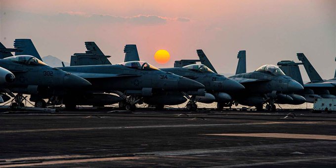 Les commandants américains demandent au porte-avions de protéger les troupes qui se retirent d’Afghanistan, selon des responsables