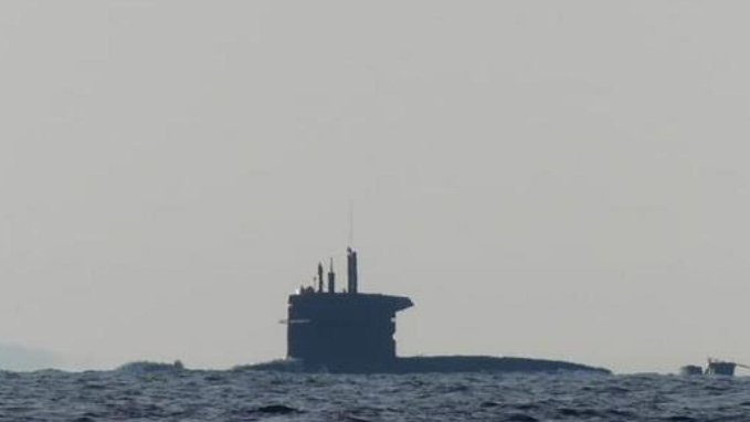 France: Deux pêcheurs boulonnais croisent un sous-marin néerlandais au large de Boulogne