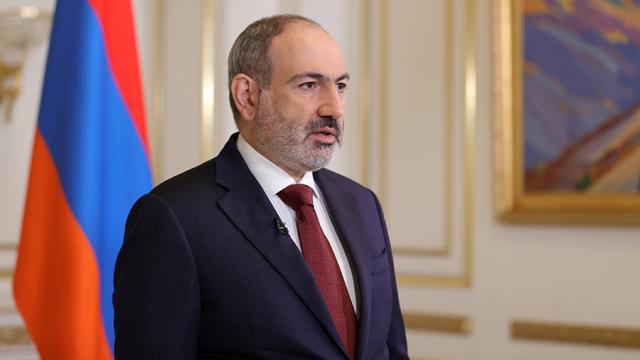 Pashinyan a annoncé la participation de la 102e base militaire de la Fédération de Russie aux négociations avec l’Azerbaïdjan