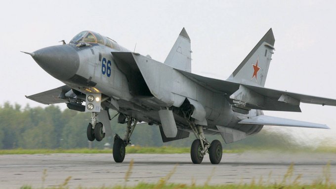 La Russie déploie des jets « invincibles » à capacité de missiles hypersoniques Kinzhal pour les jeux de guerre en Syrie