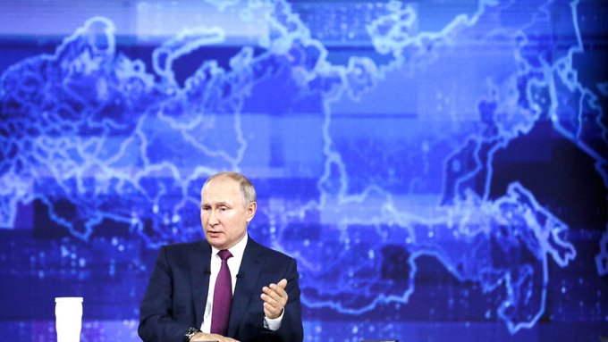 Poutine : la Russie pourrait couler un navire de guerre du Royaume-Uni sans déclencher de “guerre mondiale”