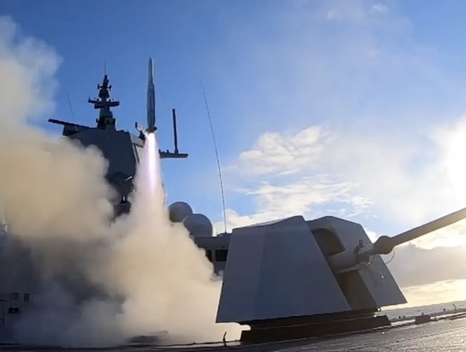 Des navires de l’OTAN avec un exercice de défense antimissile au large du nord de la Norvège