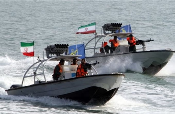L’Iran a-t-il lancé un nouveau bateau lance-missiles furtif ?