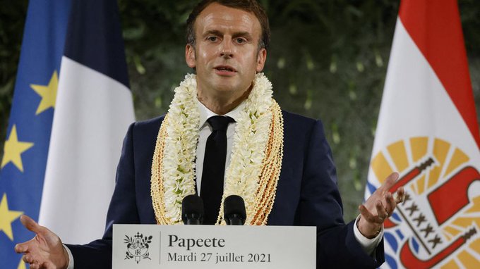 Essais nucléaires : Emmanuel Macron reconnaît “une dette” de l’Etat envers la Polynésie française