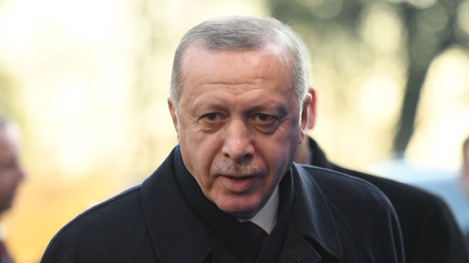 Erdoğan dit que la Turquie envisage d’acheter un autre système de défense russe