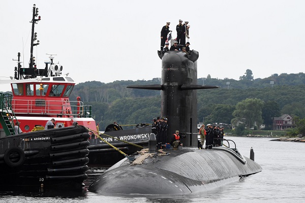 Le sous-marin nucléaire d’attaque « Améthyste » fait une escale à la base navale américaine de New London