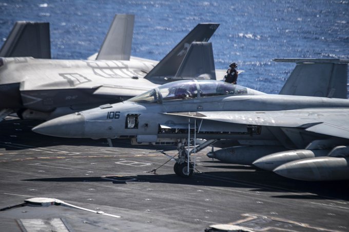 Le commandant du porte-avions américain revendique la liberté de naviguer en mer de Chine méridionale